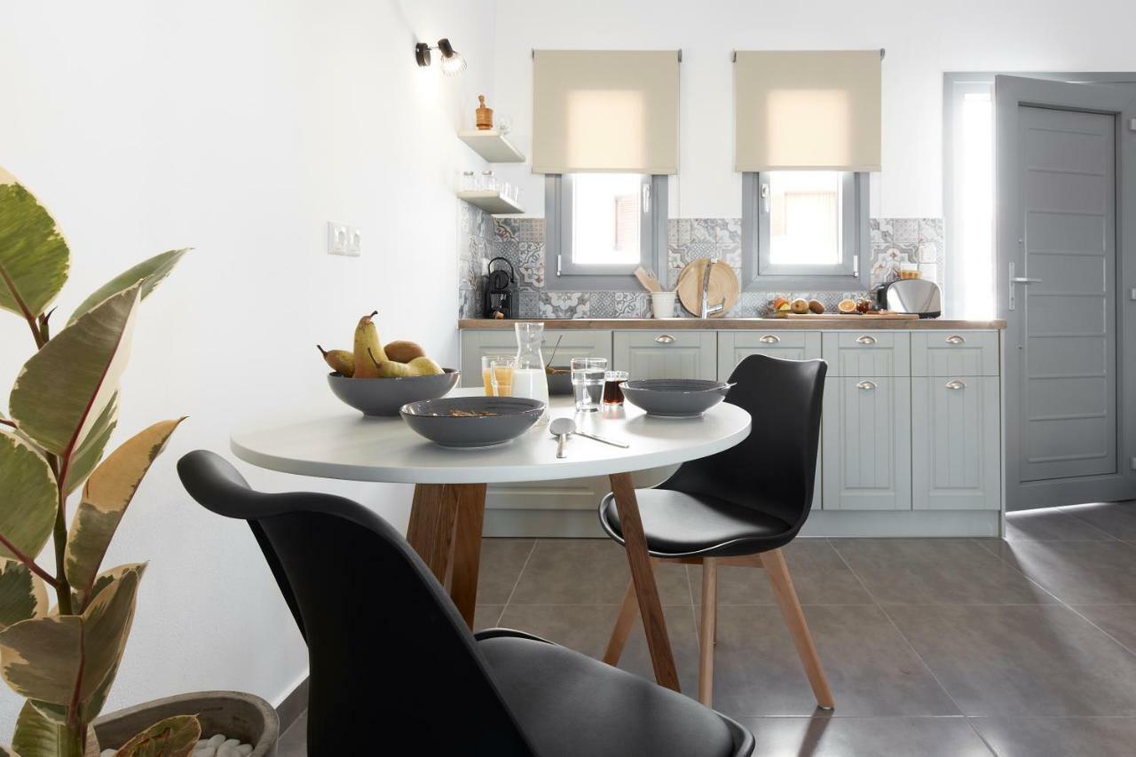 Pnoi Luxury Suites Karterádosz Kültér fotó
